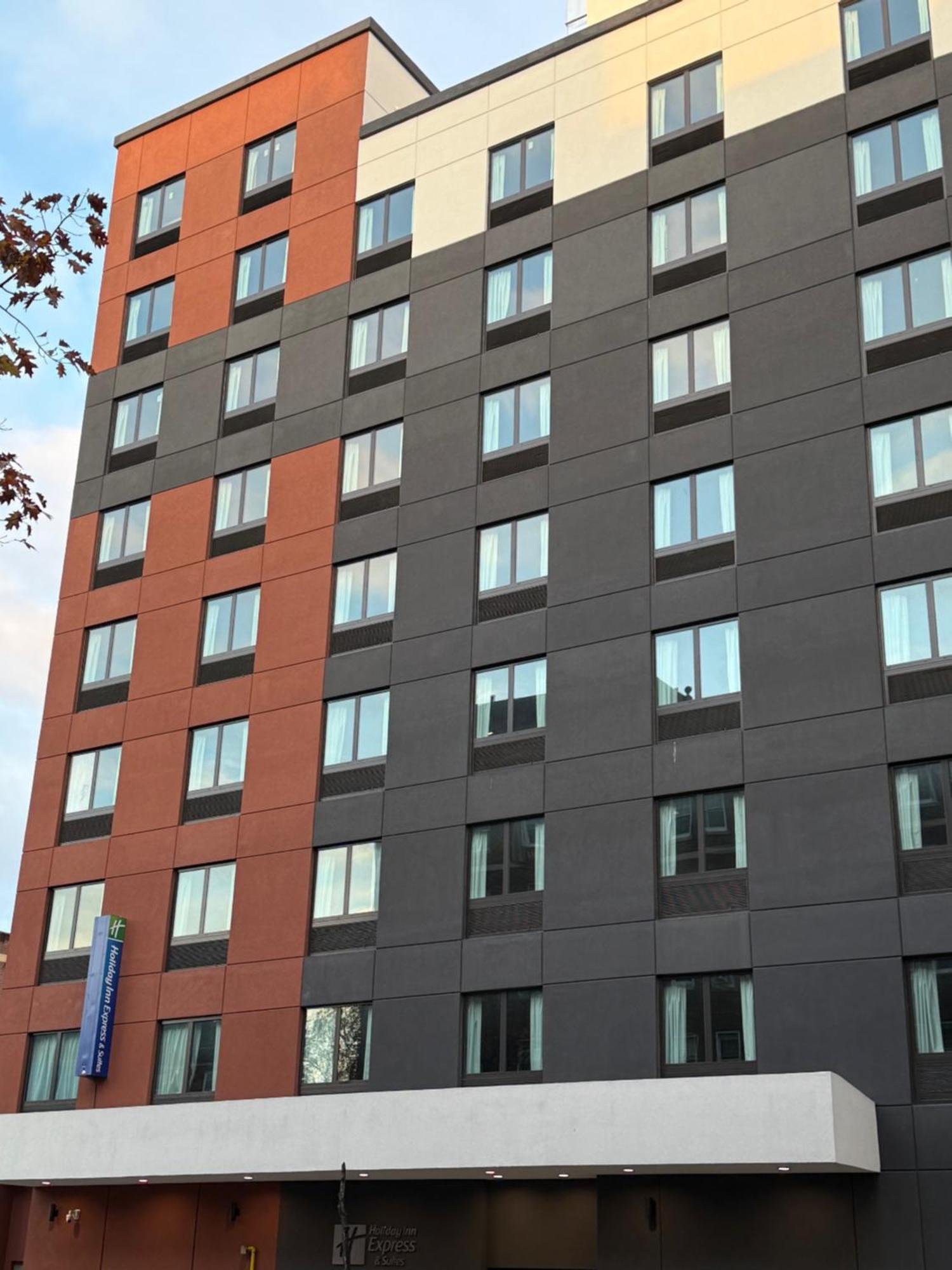 ניו יורק Holiday Inn Express & Suites מראה חיצוני תמונה